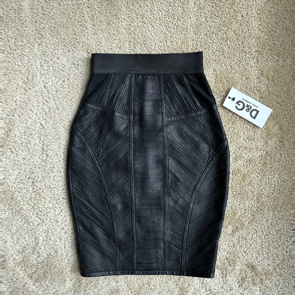 Dolce Gabbana leather skirt 38